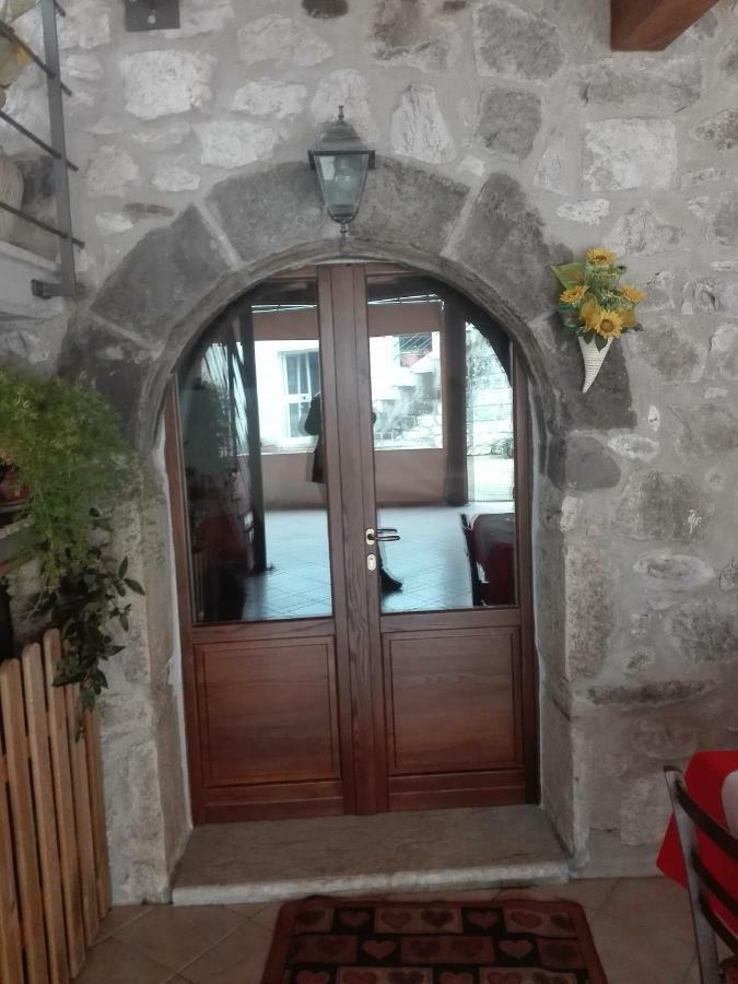 Borgo Degli Amici Vila Faicchio Exterior foto